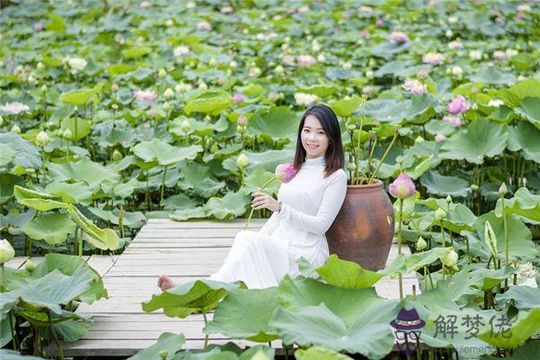 歪嘴女人的面相剖析