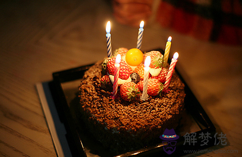 給40歲女性生日祝福語：送40歲女人生日祝福語
