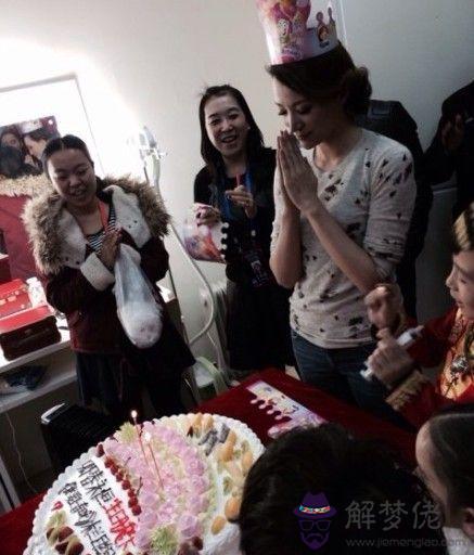 40歲的女人生日祝詞：40歲女士生日祝福語簡短