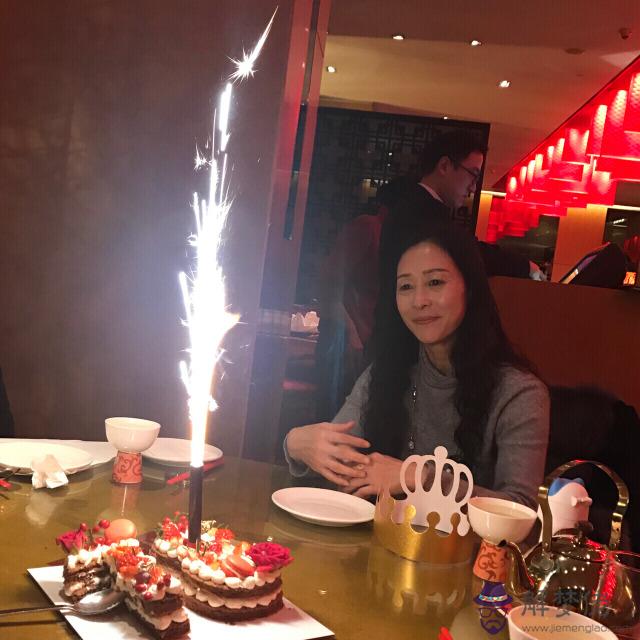 對象媽媽過生日該不該發紅包：女兒男朋友給我媽媽發紅包祝生日可以收嗎？