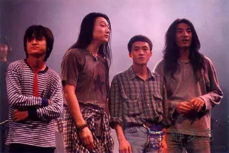 就因為男生是95年的山頭火命女生是96年的澗下水命就不能在一起？