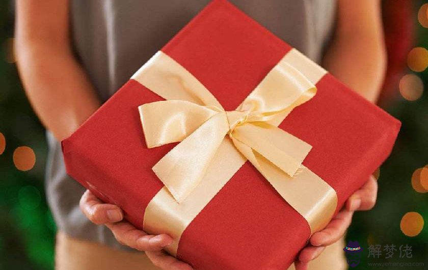 女生過生日說什麼話比較好：一個女性朋友生日，說什麼祝福的話好