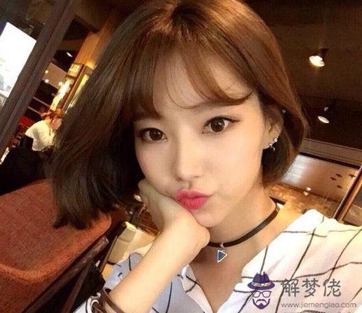 可以留韓式八字劉海嗎？我之前是平劉海，不知道留八字劉海好不好看→_→