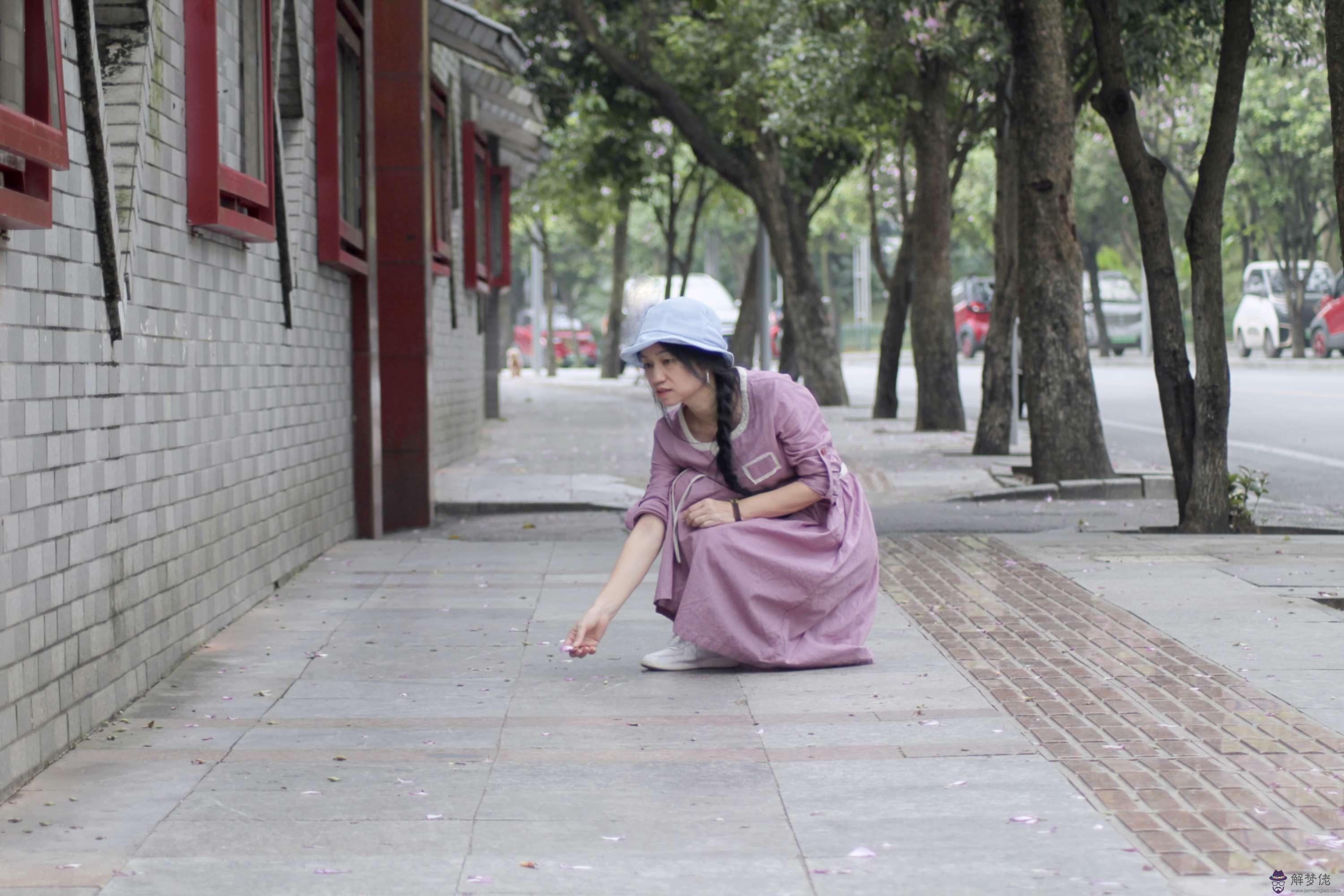 致余生的唯美句子八字：關于友誼的短句暖心八個字的