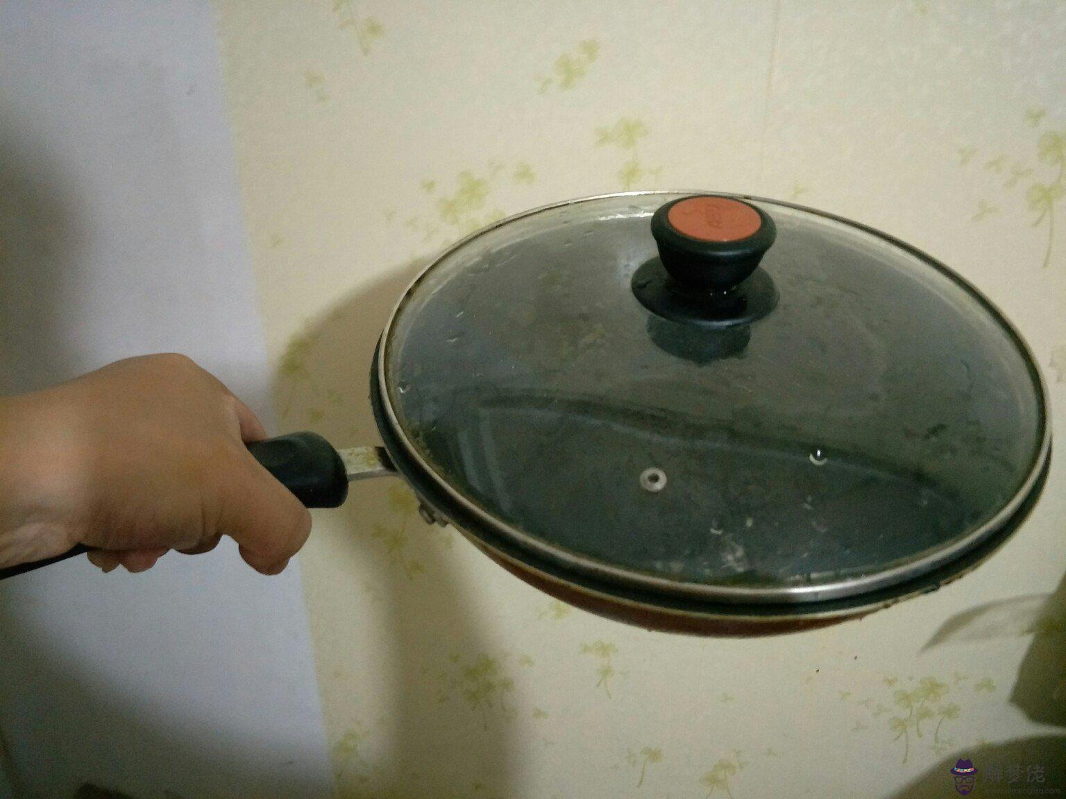 權健五行聚能鍋燒糊了