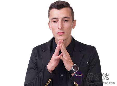 后天斷眉的男人的命運