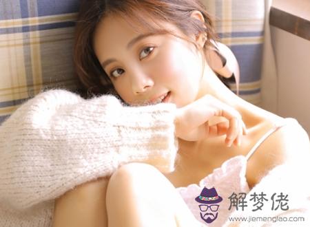 女人右手斷掌代表什麼