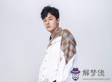 嘴下有痣代表什麼