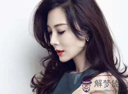 頭尖額窄面相