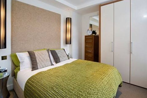 臥室放玫瑰花招桃花嗎 臥室擺放什么可以招正緣桃花