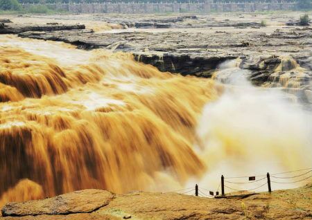 河水直沖房子風水