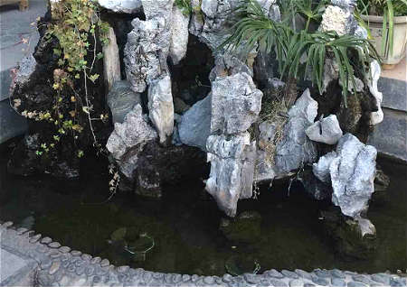 庭院假山魚池風水講究