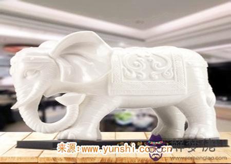 辦公桌上放什么吉祥物招財