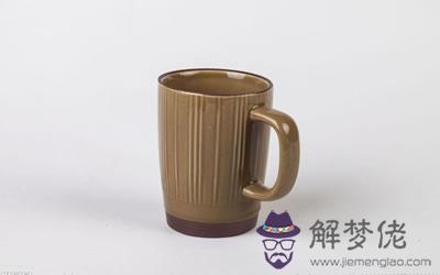 辦公桌水杯擺放在左側怎么樣？(圖文)