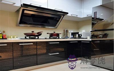 灶臺如果直沖神位會影響財運嗎?(圖文)