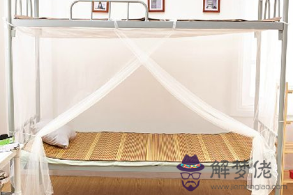 蚊帳上面掛一條舊褲子有什么說法(圖文)