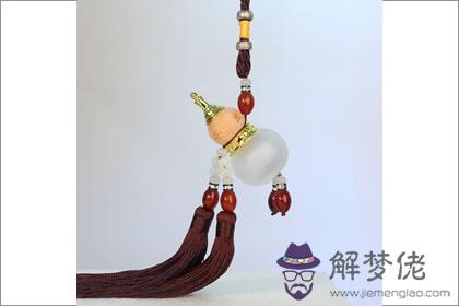 風水葫蘆掛在床頭能夠增加夫妻感情嗎(圖文)