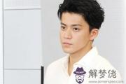 男人平眼鼻子內側有痣說明什么？