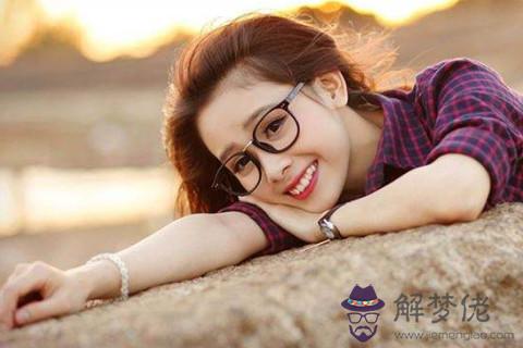 通過五官判斷女人婚姻狀況（二）
