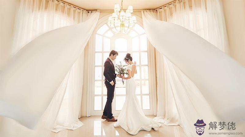 人中不明顯的人婚姻運勢如何？人中短淺的壽命短？(圖文)