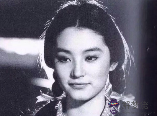 林青霞川字掌