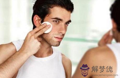 下眼臉有痣的男性的感情運勢好不好？會有波折嗎？(圖文)