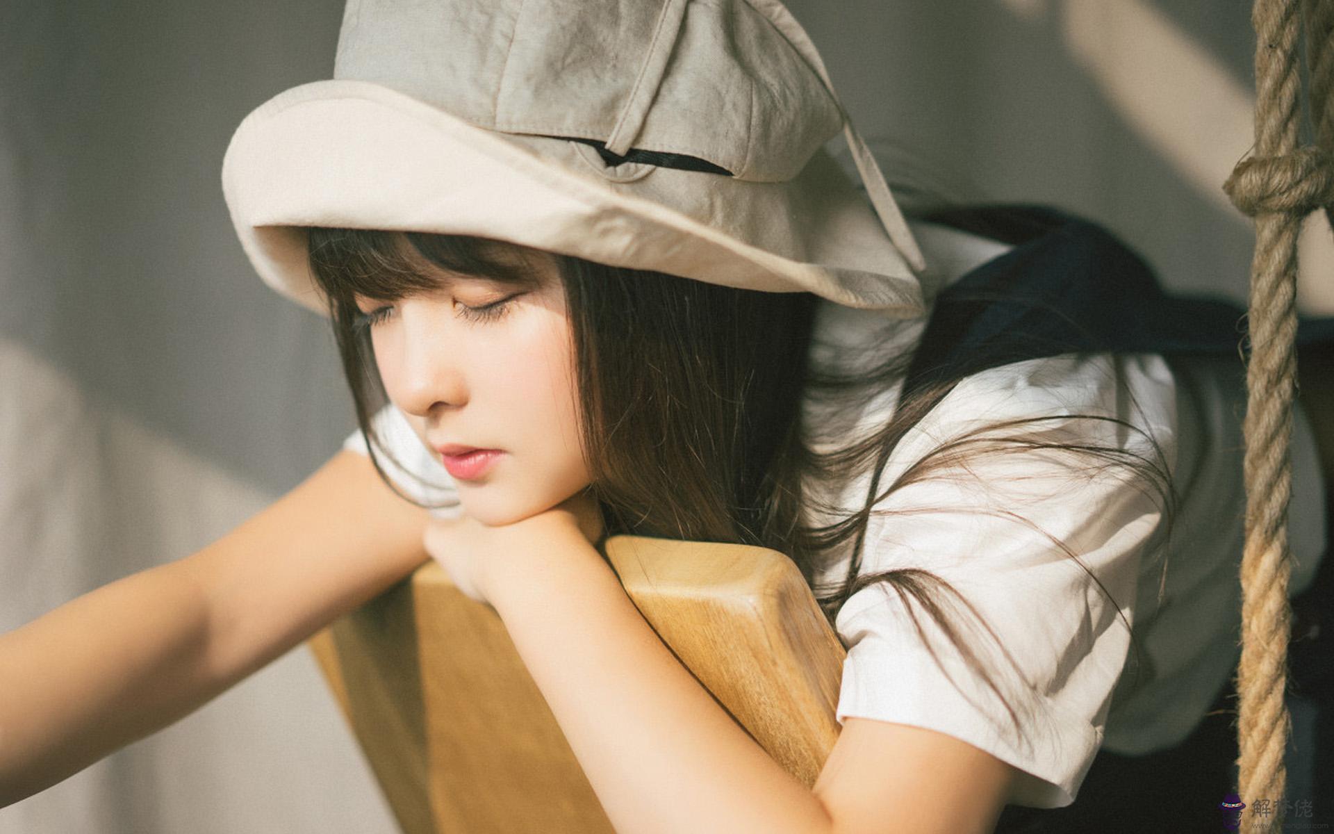 女人肚臍上有什麼痣？代表什麼含義？(圖文)