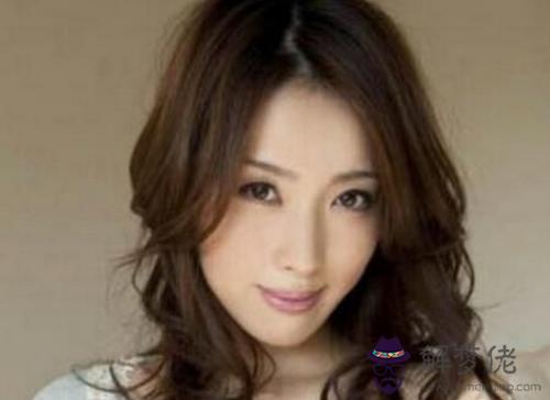 女人腮寬的面相好嗎,什麼面相的女人適合交朋友呢(圖文)