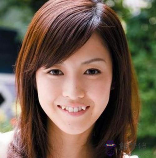 女人長虎牙的面相好不好,虎牙可以怎麼矯正(圖文)