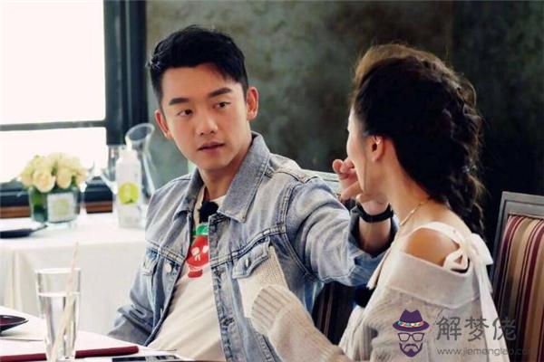 訂婚雙方父母必須到嗎 訂婚雙方父母需要談什麼 訂婚雙方父母必須到嗎 訂婚雙方父母需要談什麼