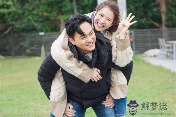 異地夫妻每天都需要聊天嗎 異地夫妻每天都聊些什麼 異地夫妻每天都需要聊天嗎 異地夫妻每天都聊些什麼