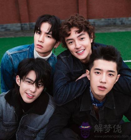 你與F4里的誰是拆不散的CP?