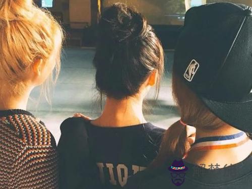 糗事傳千里，悄悄隱藏在你身邊的八卦王是誰？