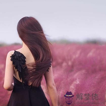 你的朋友最喜歡在背后議論你啥？