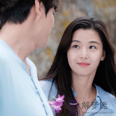 愛情當局者的你會秒變傻白甜嗎?