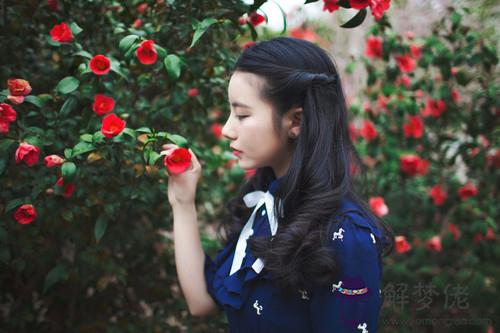 018年會不會是你的桃花年?"