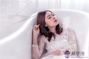 女人嘴唇上薄下厚代表什么