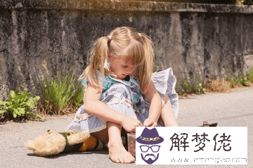 姓何的女孩名字屬牛