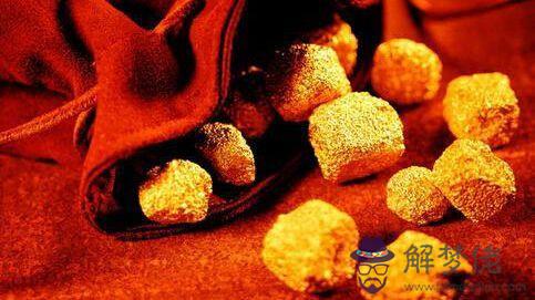 幾月份的庚金女命好，七月份會榮華富貴