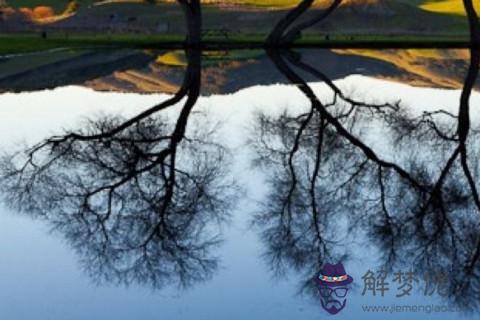五行納音看城墻土命和大海水命相克