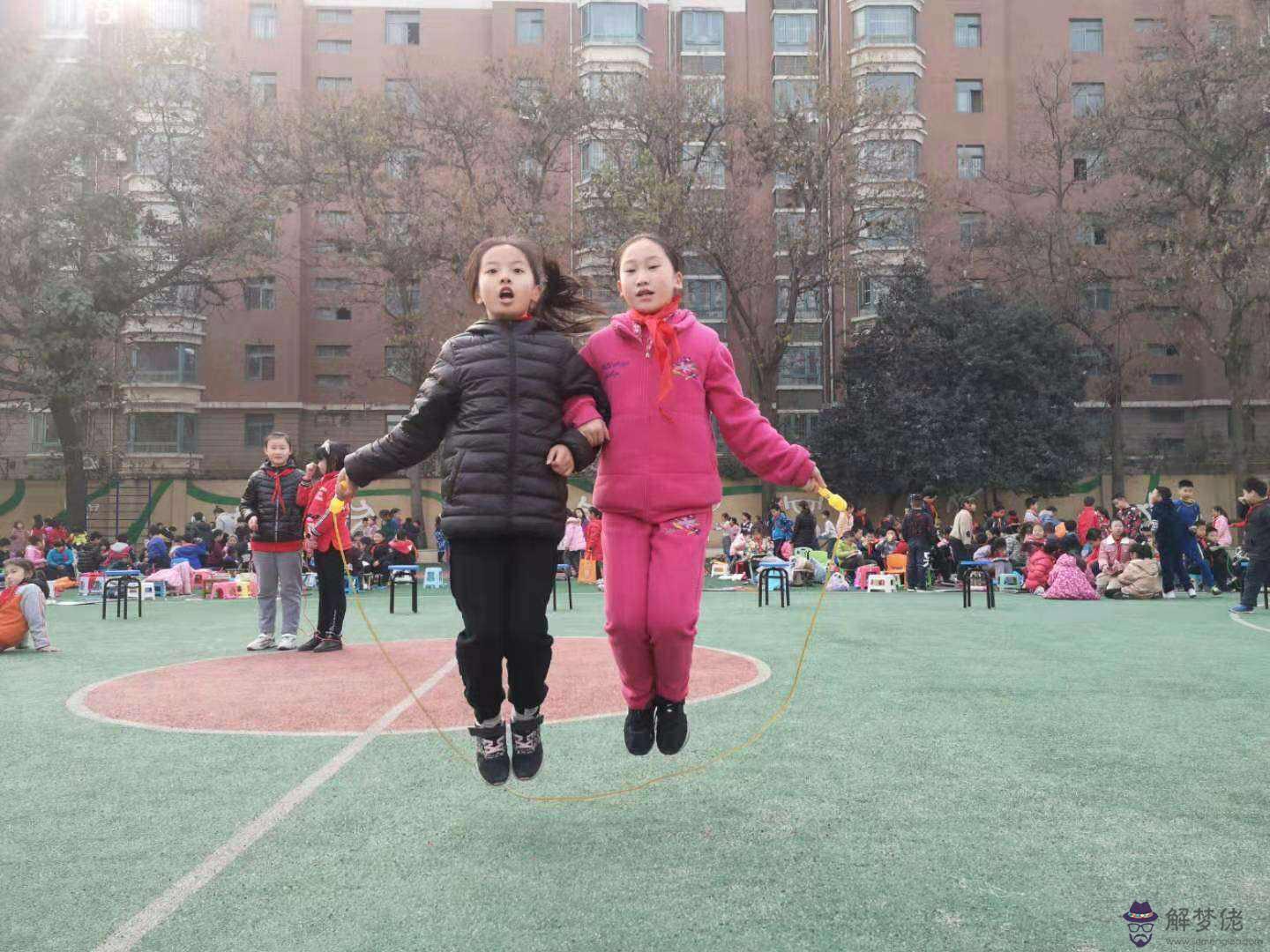 繞八字跳繩怎麼跳