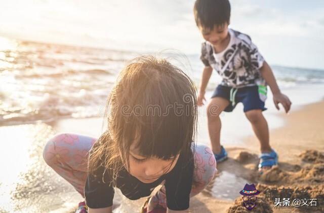嘴上留著八字胡的頭像 嘴上留著八字胡的頭像