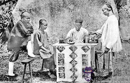 算命云中月是什麼意思 算命云中月是什麼意思
