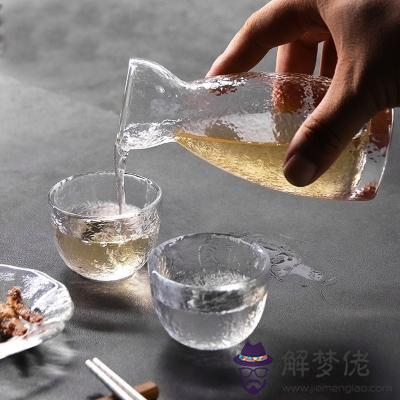 算命四兩酒是什麼意思 算命四兩酒是什麼意思