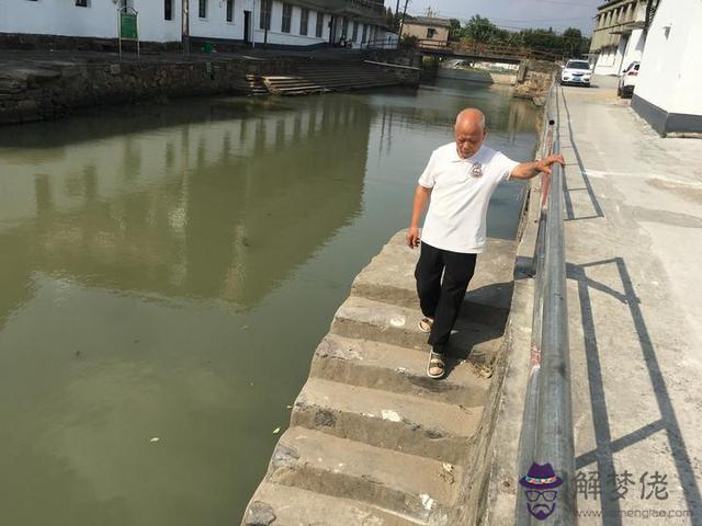 算命的說馬踩到河里了什麼意思 算命的說馬踩到河里了什麼意思