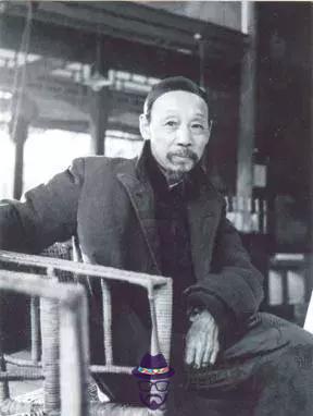 楊士驤八字分析