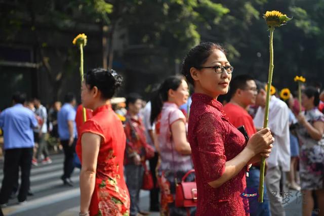 算命穿外衣是什麼意思