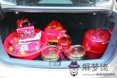 算命訂婚說土養金什麼意思 算命訂婚說土養金什麼意思
