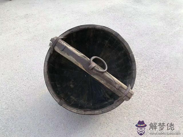 命運不是那轆轤歌詞是什麼意思