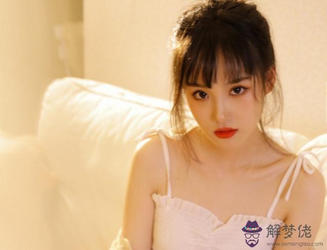 天秤座第二次婚姻在什麼時候，天秤座女一生幾次婚姻
